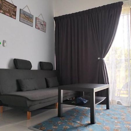 H&H Lovely Homestay In Nilai Extérieur photo