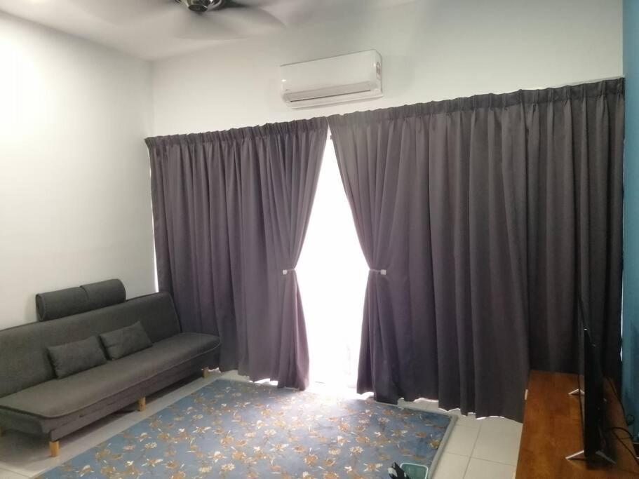 H&H Lovely Homestay In Nilai Extérieur photo