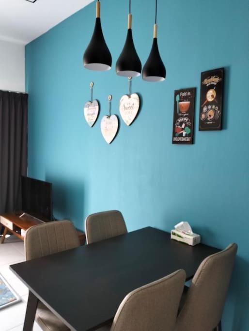 H&H Lovely Homestay In Nilai Extérieur photo